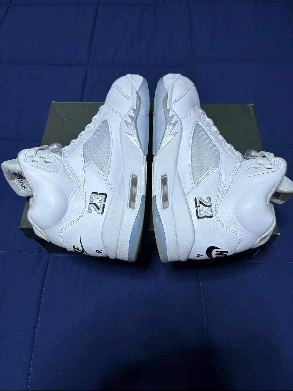 Jordan retro white